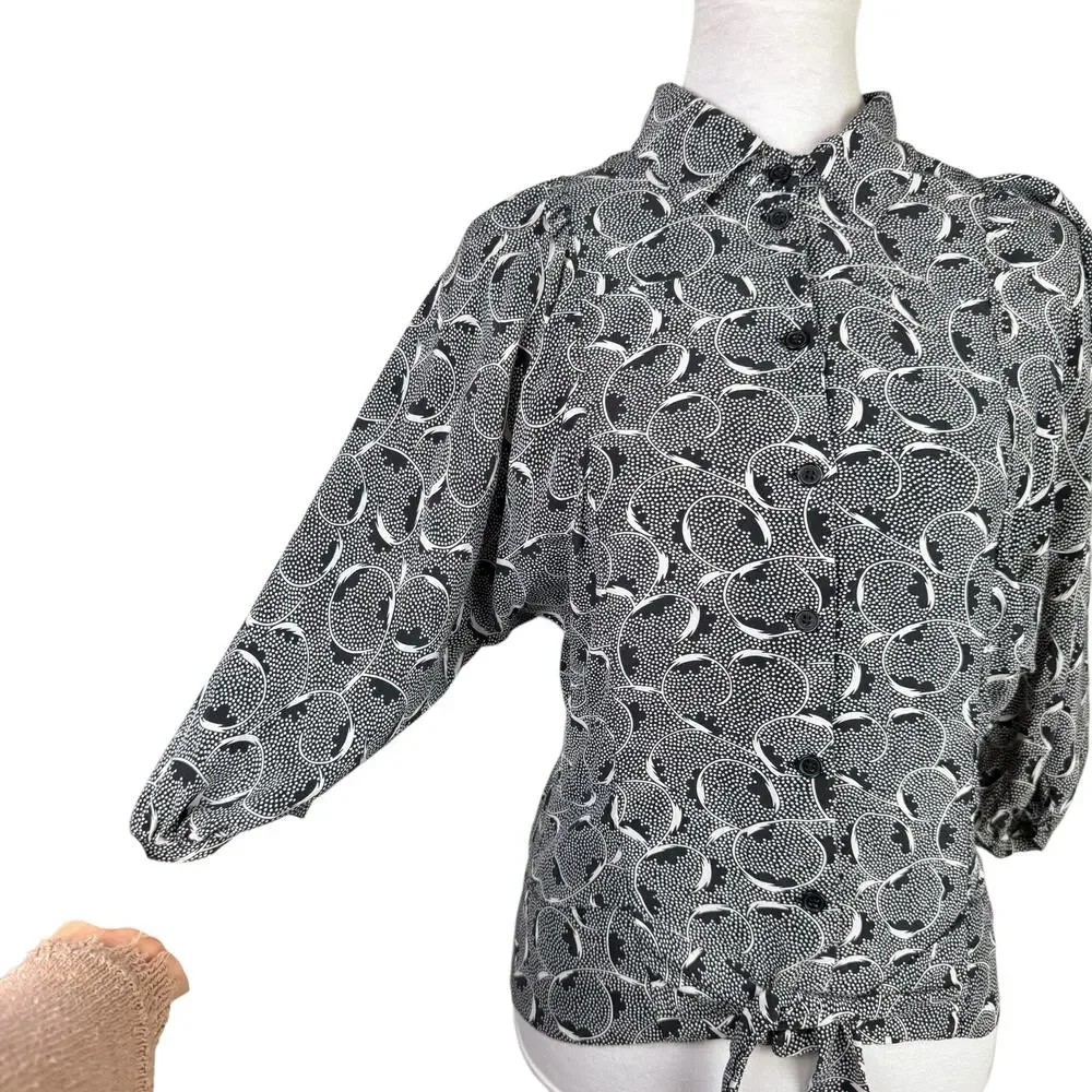 Maple Anthropologie 100% Silk Black White Print Tie Front Relaxed Fit Blouse